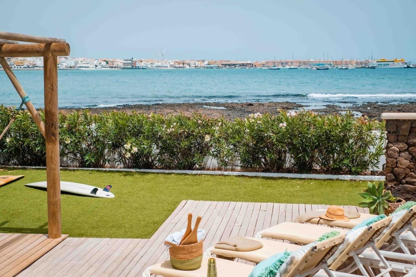 Villa Maluhia Frente Al Mar Y Jacuzzi Corralejo Exterior photo